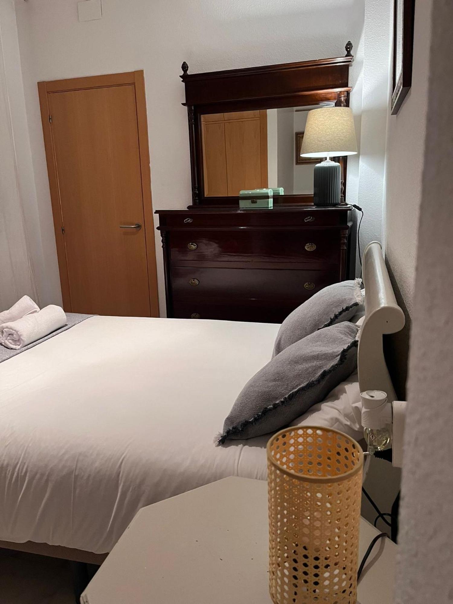 Apartamento Con Encanto Muy Centrico En Pilatos Sevilla Ideal Para Pareja Bagian luar foto
